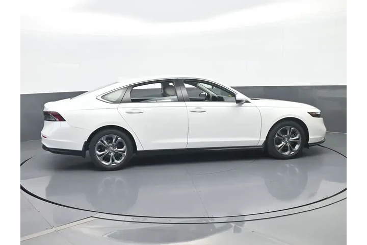 $25990 : Honda Accord 2023 EX 4dr Sed image 7