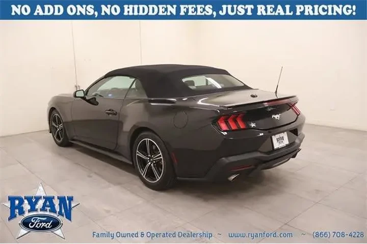 Ford Mustang 2024 EcoBoost P image 3