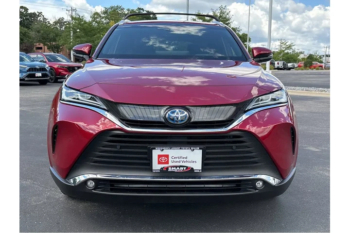 $42589 : Gold Certified2024 Venza XLE image 9