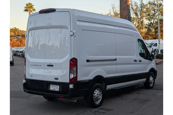 $38287 : Ford Transit 2022 AWD 350 3d image 10