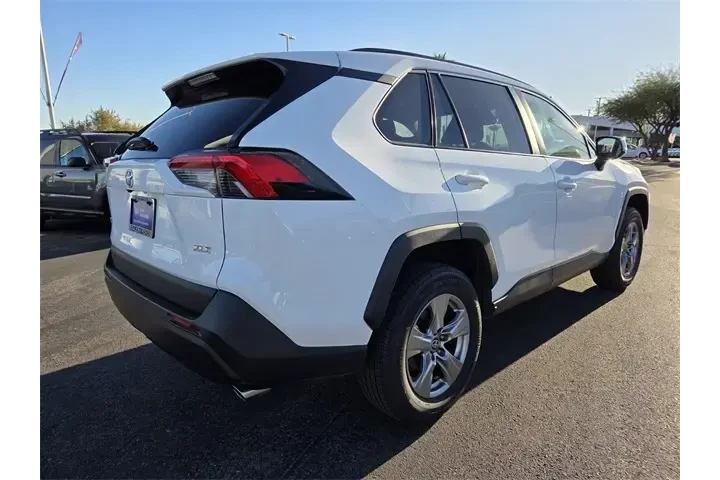 $28750 : Toyota RAV4 2024 XLE 4dr SUV image 8