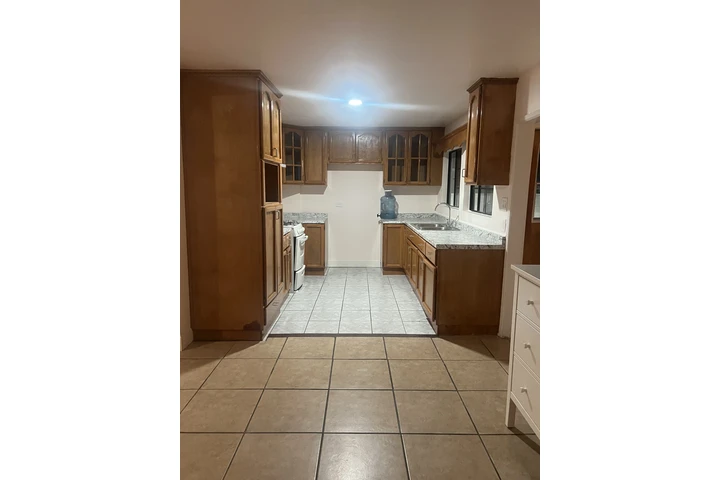 $3500 : SE RENTA CASA EN EL MONTE CA image 2