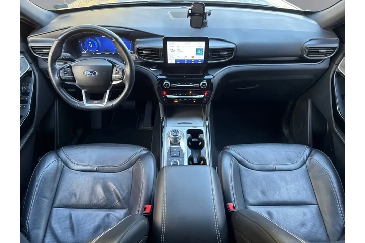 $27795 : Ford Explorer 2022 AWD ST 4d image 3