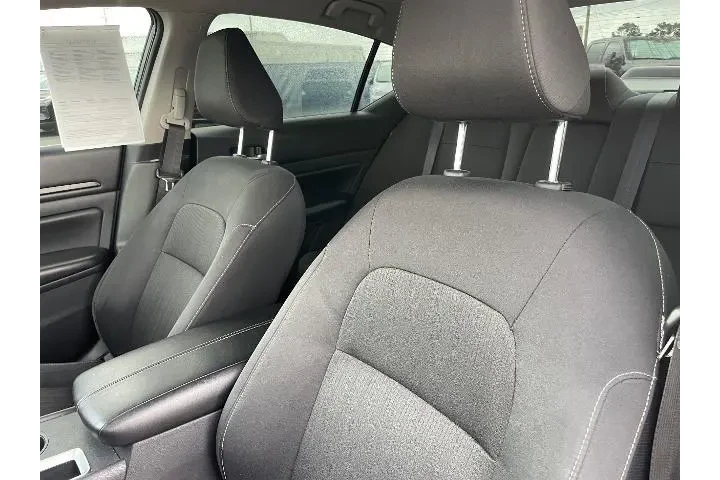 Nissan Altima 2022 2.5 S 4dr image 6