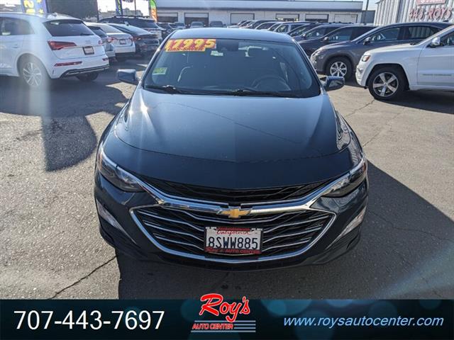 $17995 : 2021 Malibu LT Sedan image 5