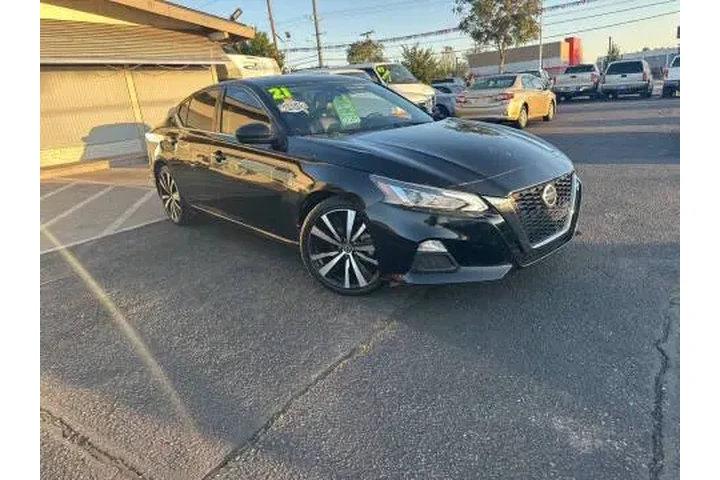 2021 Altima 2.5 SR image 7