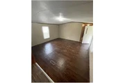 $1100 : Rental property with 3 bedro thumbnail