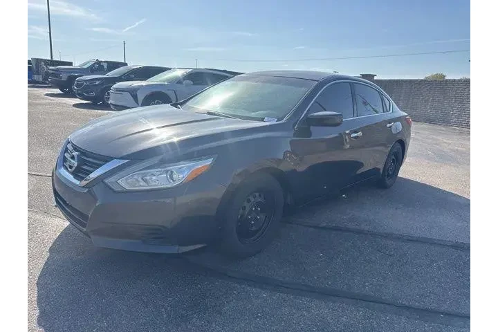 $11982 : Nissan Altima 2017 2.5 S 4dr image 3