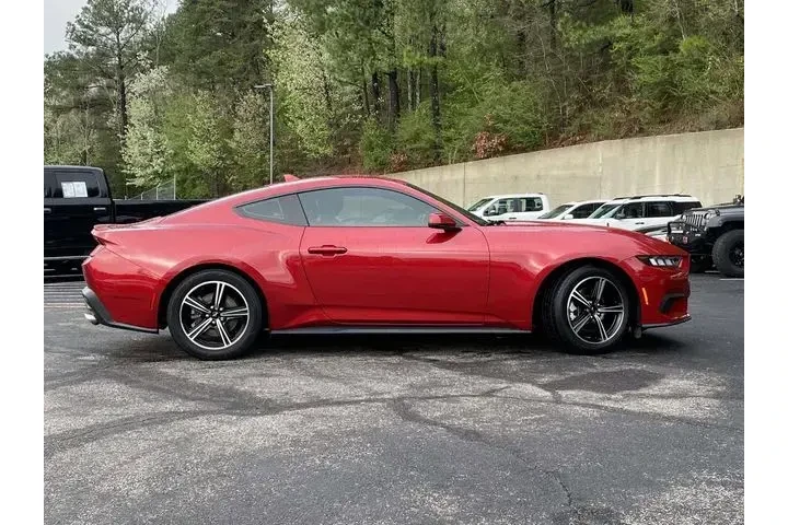 $30490 : Ford Mustang 2024 EcoBoost 2 image 2