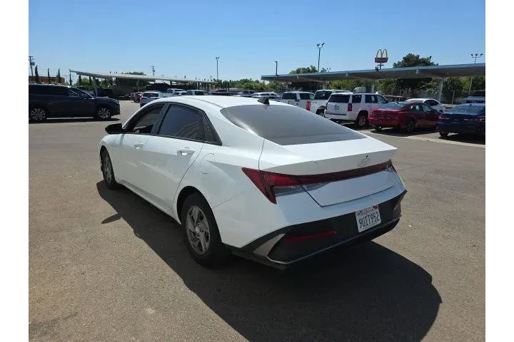 $21500 : Hyundai ELANTRA 2025 SE 4dr image 3