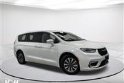 Pre-Owned 2022 Pacifica Hybri en Milwaukee