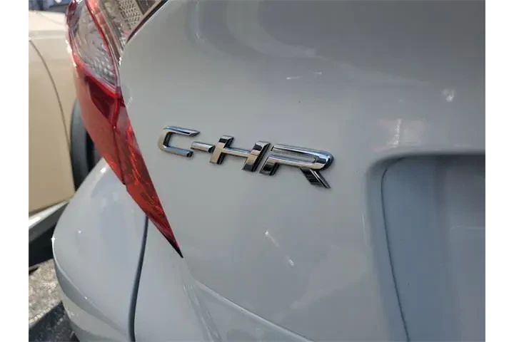 $16490 : Toyota C-HR 2020 LE 4dr Cros image 5