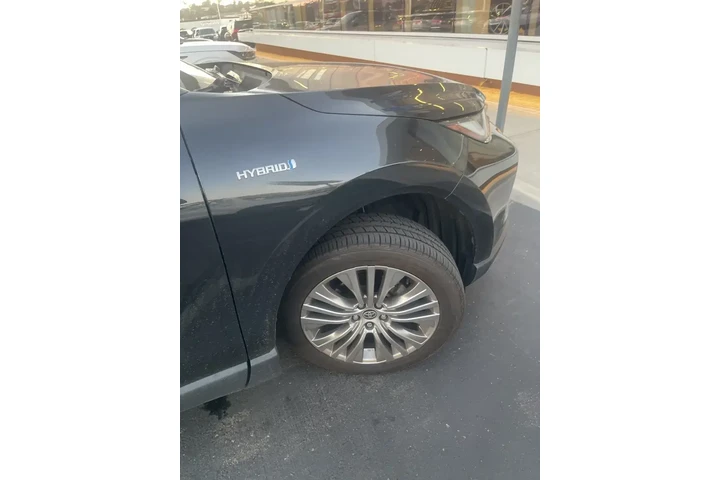 $29900 : Toyota Venza 2021 AWD LE 4dr image 10