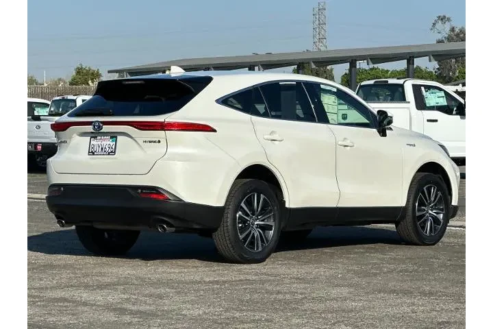 $24520 : Toyota Venza 2021 AWD LE 4dr image 3