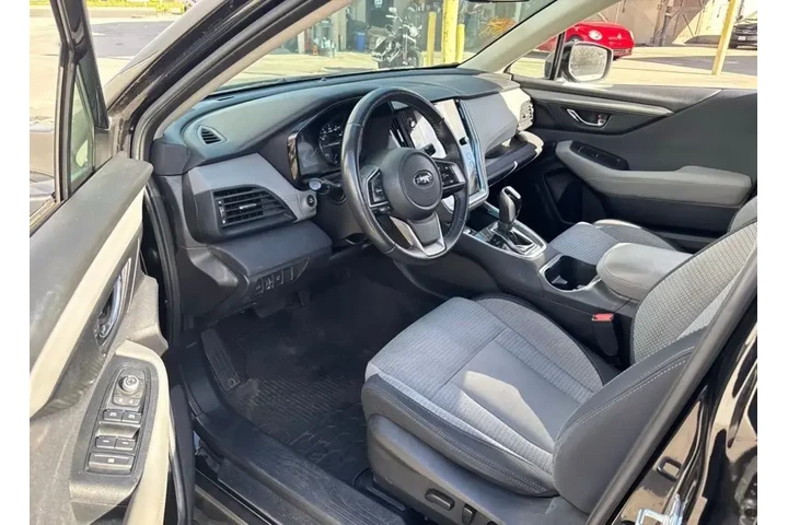 $19289 : Subaru Outback 2021 AWD Prem image 5