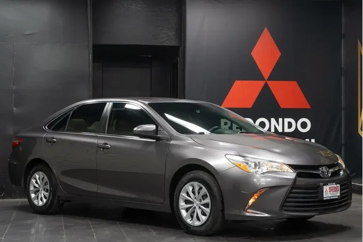$17816 : Toyota Camry 2016 SE 4dr Sed image 7