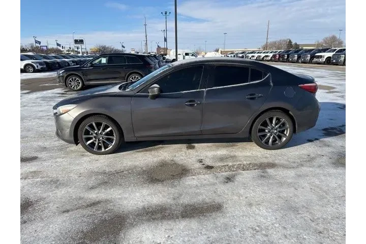 $14000 : Mazda Mazda3 2018 Touring 4d image 5