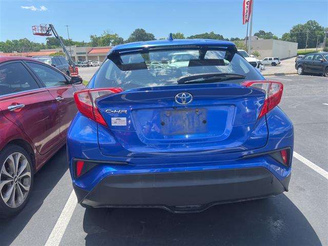 $14991 : PRE-OWNED 2018 TOYOTA C-HR XL image 9