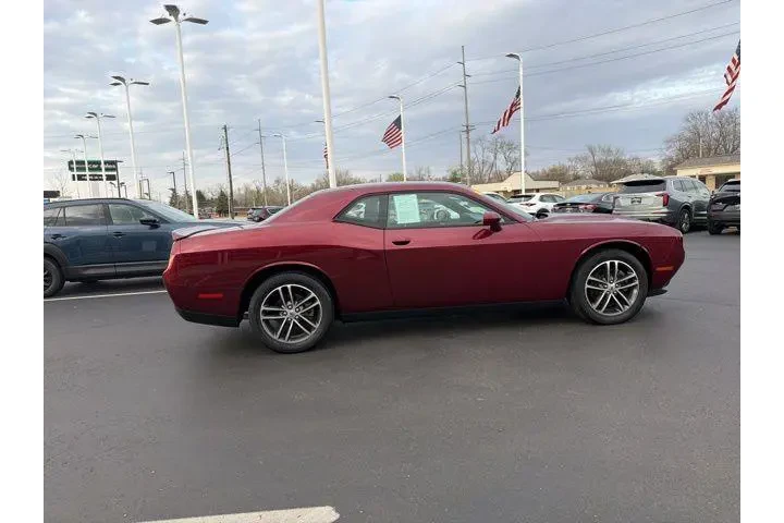 $23980 : Dodge Challenger 2019 AWD SX image 5