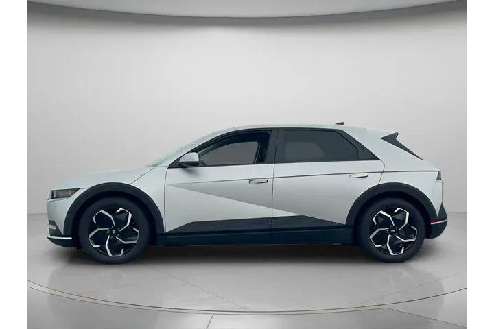 $21991 : Hyundai IONIQ 5 2023 SEL 4dr image 3