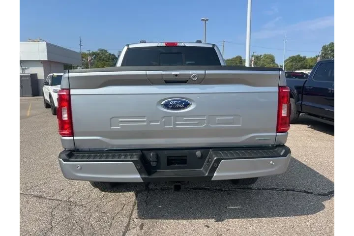 $39914 : Ford F-150 2023 4x4 XLT 4dr image 5