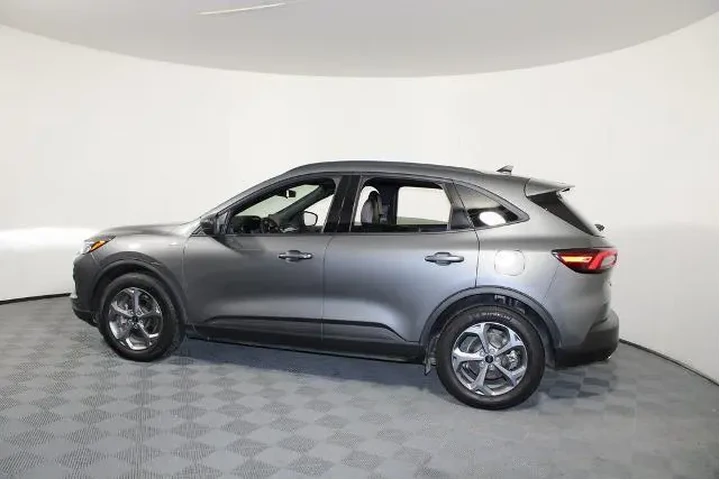 $22800 : Ford Escape 2025 ST-Line 4dr image 5