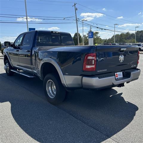 $58796 : PRE-OWNED 2021 RAM 3500 LARAM image 3