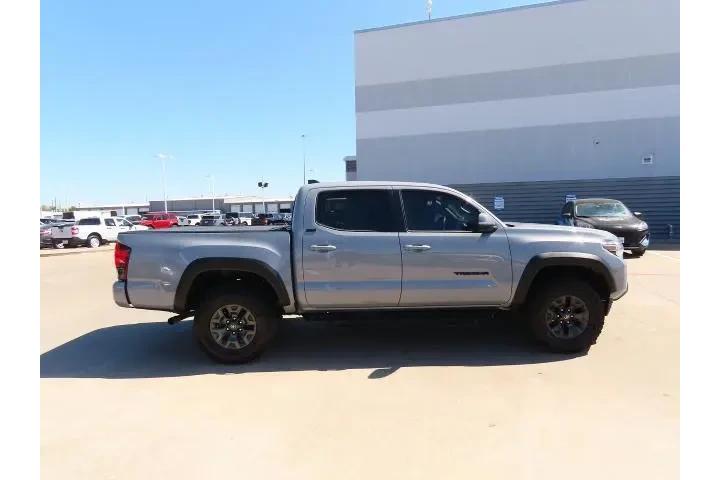 $26999 : Toyota Tacoma 2021 4x4 TRD P image 10