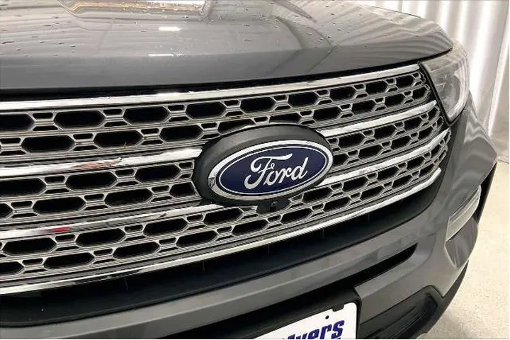 $26581 : Ford Explorer 2023 AWD Limit image 7