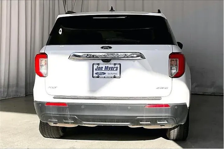 $23831 : Ford Explorer 2022 AWD XLT 4 image 4