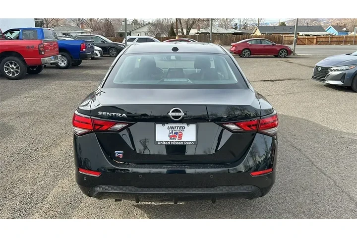 $21288 : Nissan Sentra 2025 SV 4dr Se image 5