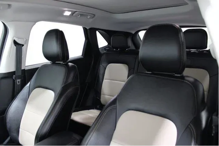 $29892 : Ford Escape 2022 AWD Titaniu image 5