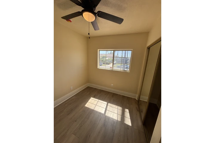 $850 : En renta cuarto image 5