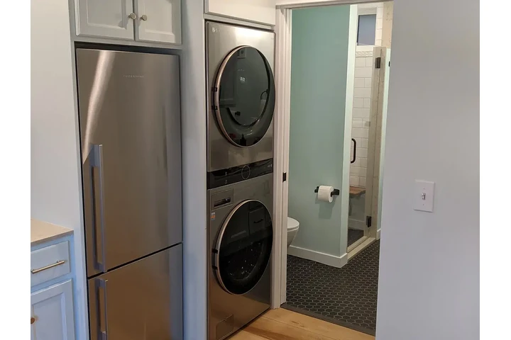 $1100 : 1/bed 1/bath house for rent image 3