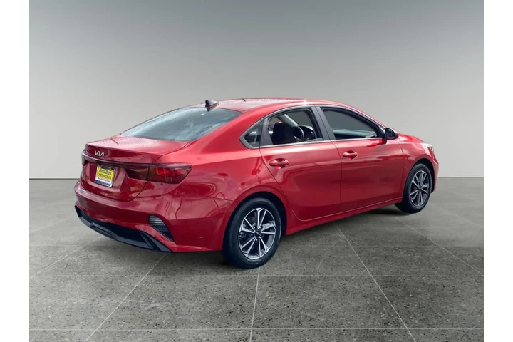 $22412 : Kia Forte 2023 image 2