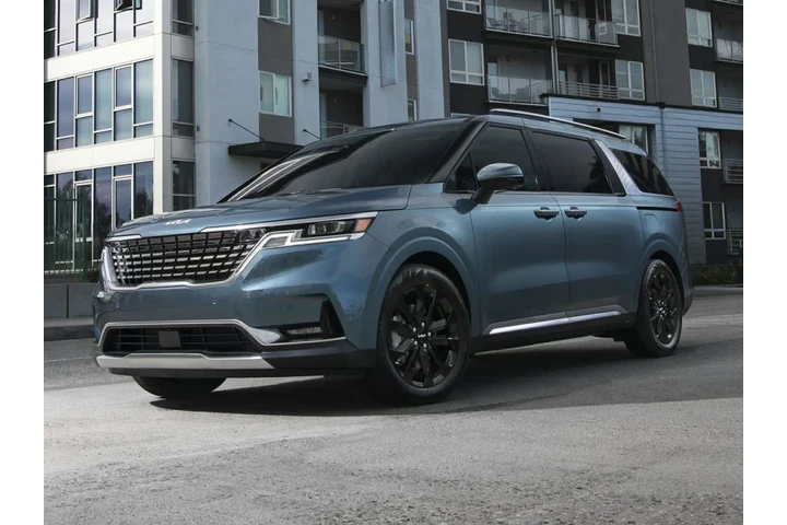 $31588 : Kia Carnival 2023 EX 4dr Min image 1