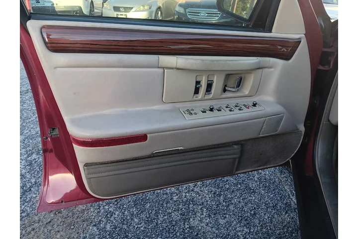 $3995 : 1994 DeVille CONCOURS image 9