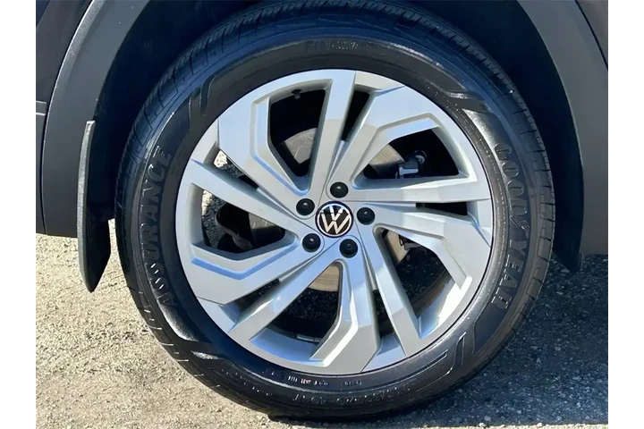 $24431 : Volkswagen Atlas 2021 V6 SE image 7