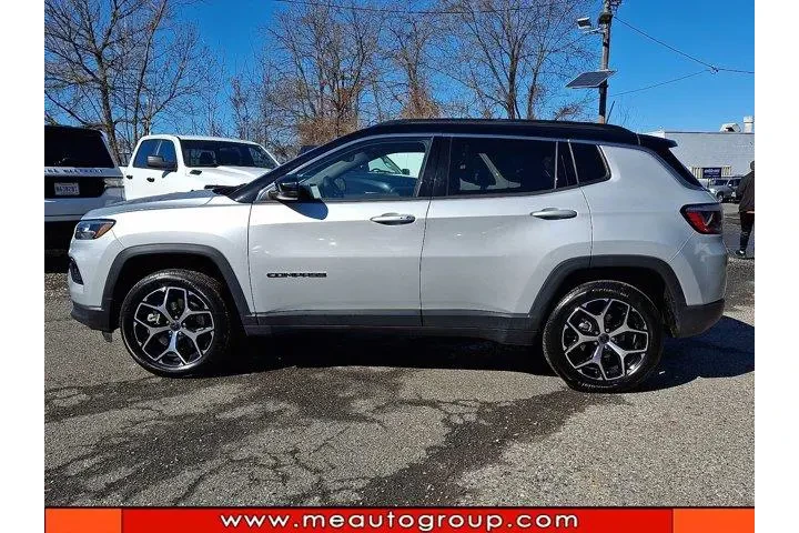 $27155 : Jeep Compass 2025 4x4 Limite image 2