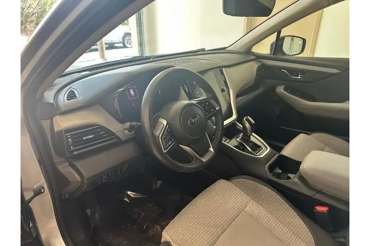 $24303 : Subaru Outback 2023 AWD Prem image 10