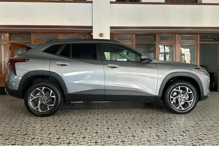 $23385 : Chevrolet Trax 2025 LT 4dr C image 3