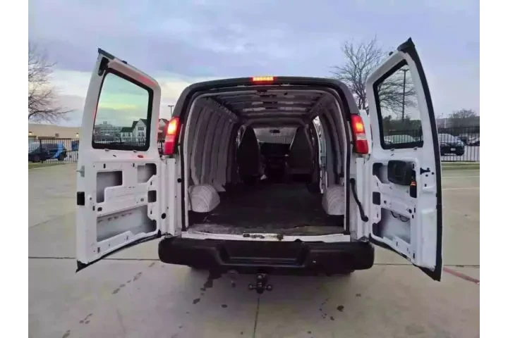 $22999 : 2019 CHEVROLET EXPRESS 2500 C image 10