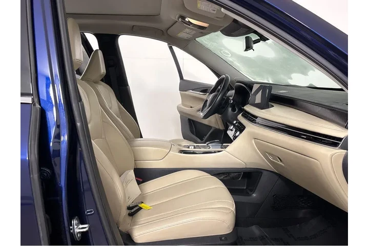 $37834 : 2023 QX60 SENSORY image 6