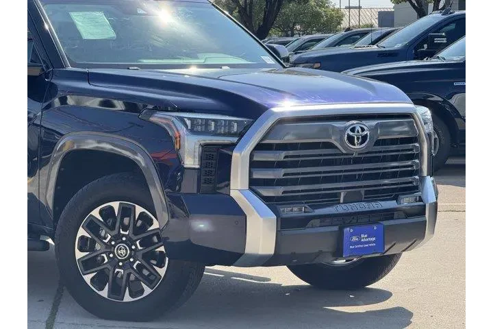 $39841 : Toyota Tundra 2023 4x4 Limit image 2