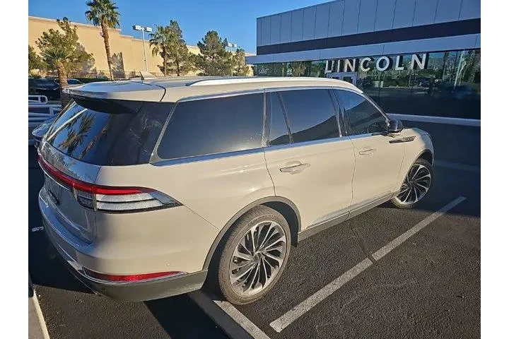 $34979 : Lincoln Aviator 2020 AWD Res image 2