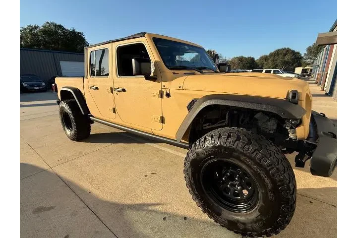 $34998 : Jeep Gladiator 2023 4x4 Will image 1