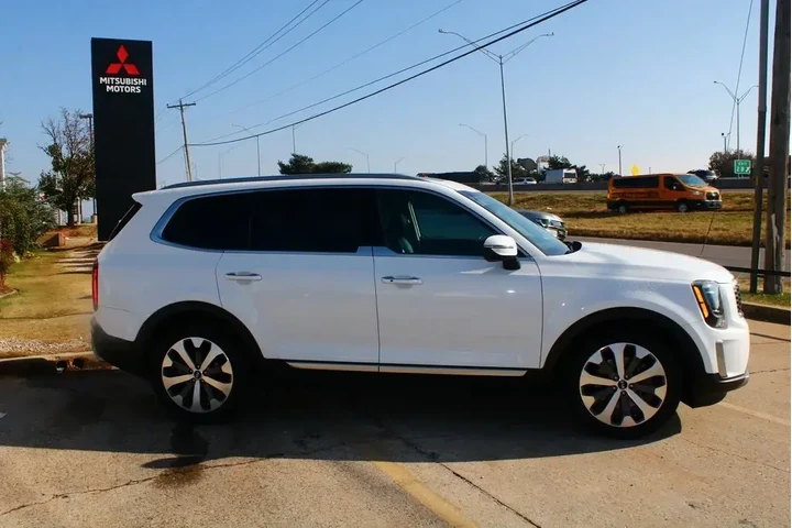 $16613 : Kia Telluride 2020 S 4dr SUV image 6