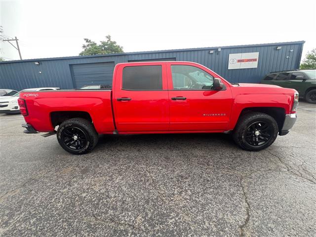 $26288 : 2017 Silverado 1500 LT, LOW M image 6