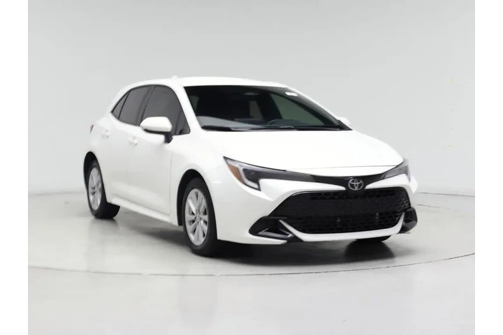 $24998 : Toyota Corolla Hatchback 202 image 1