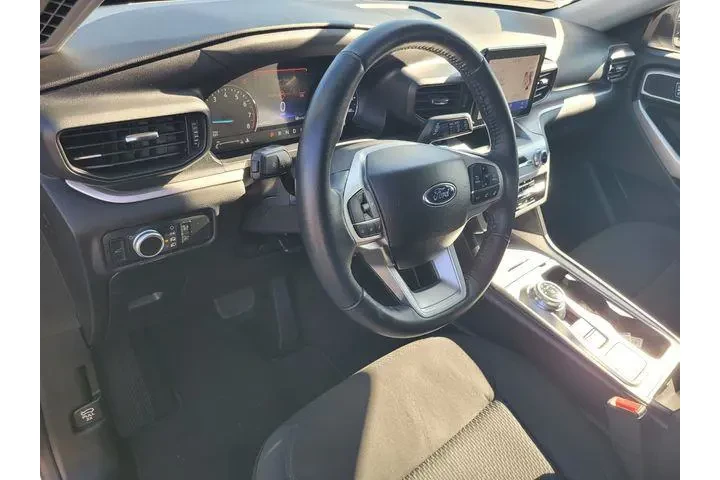 $24578 : Ford Explorer 2022 XLT 4dr S image 9